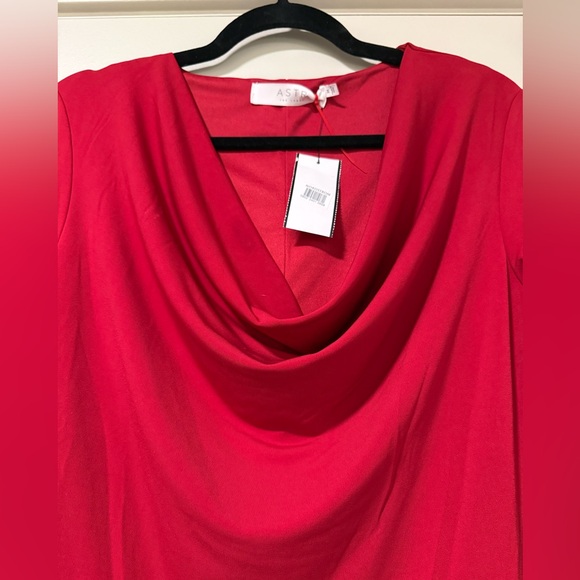Astr NWT Vibrant Red Long Sleeve Dress Size M - Picture 7 of 7